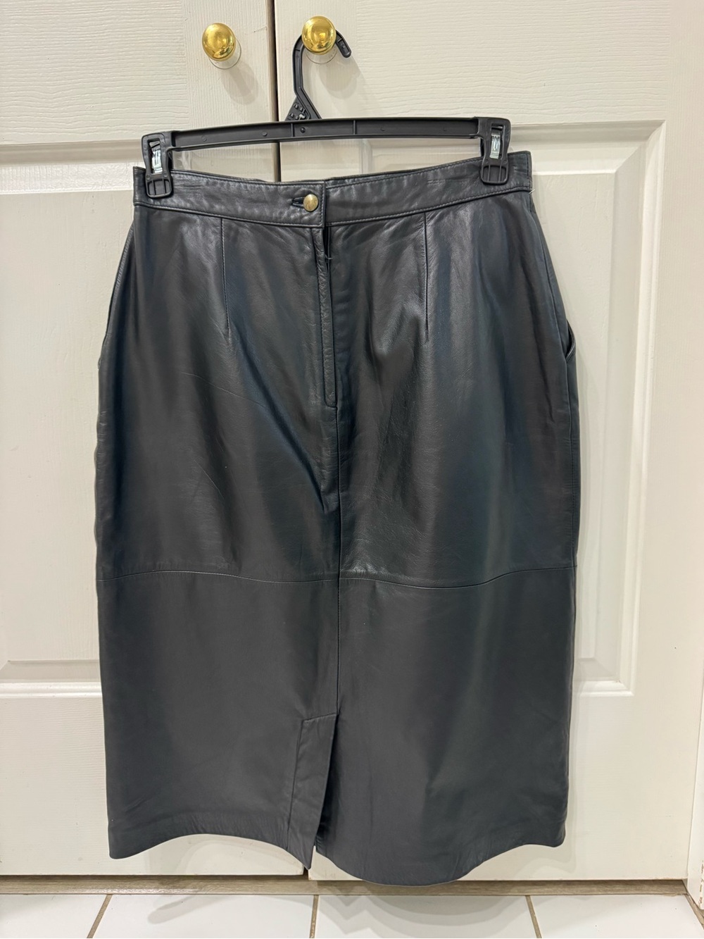 Investments Black Genuine Leather Pencil Skirt size M